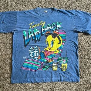 Vintage Tweety Bird 1995 tshirt 🏝️